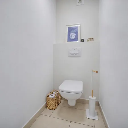 Magnifique Et Lumineux 3 Pieces A2b238 Apartment Cannes
